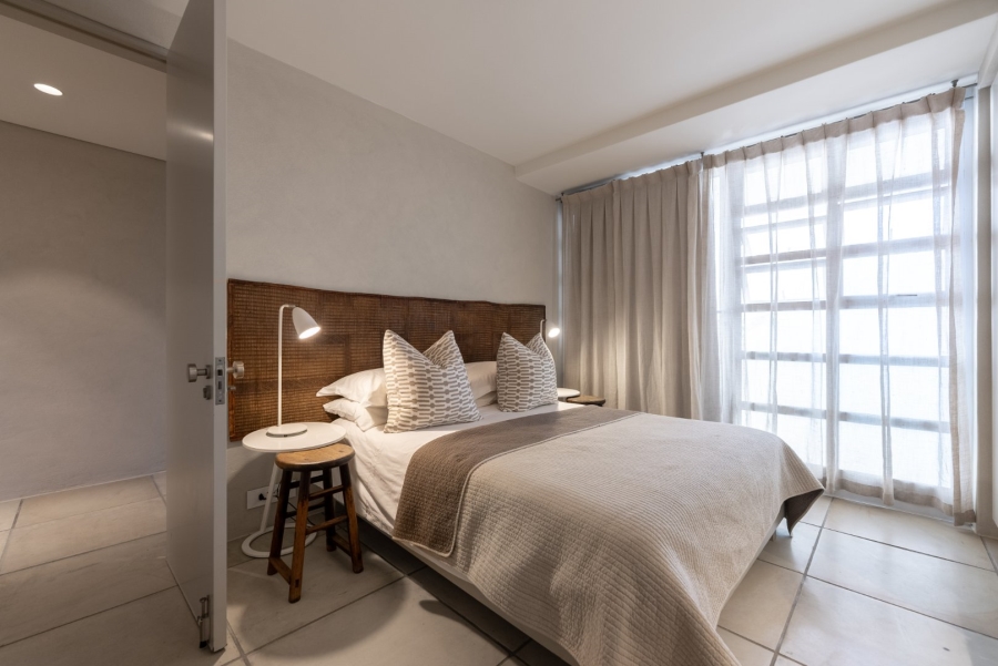To Let 3 Bedroom Property for Rent in Bantry Bay Western Cape